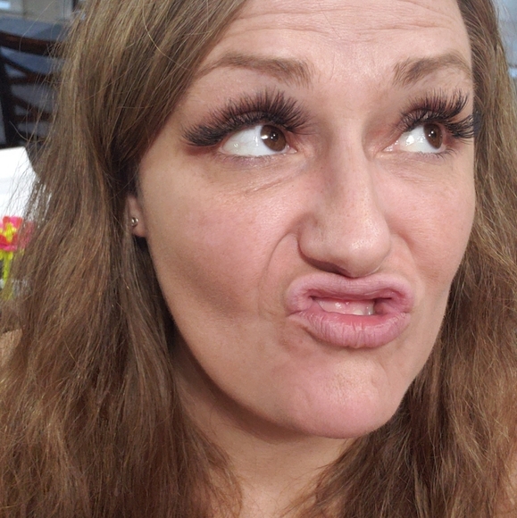 Meet your Posher, Lisa - Picture 6 of 16